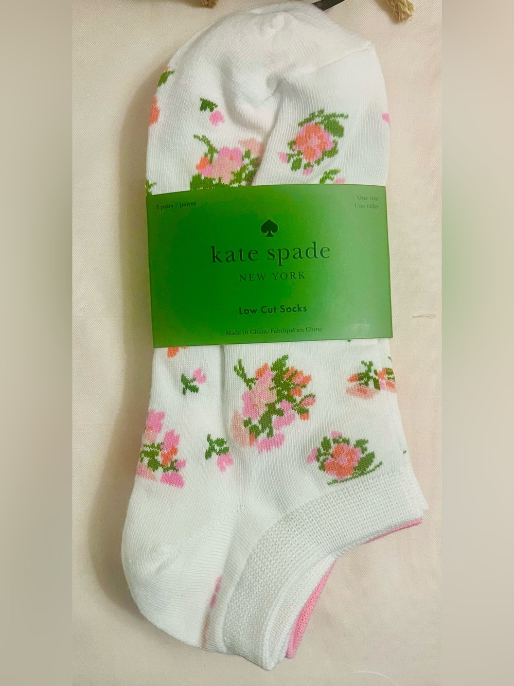 kate spade NWT 3-Pair Floral/White & Orange Crew Socks. One Size. - Picture 2 of 5